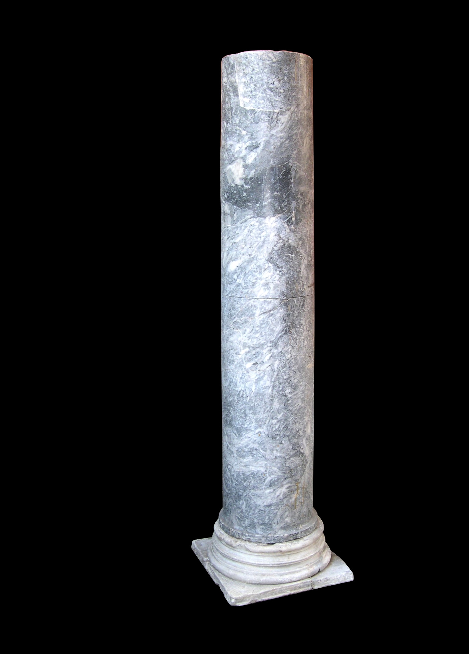 Plain column shaft on composite base